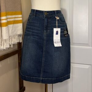 Macy’s Style & Co. Dark Blue A-Line Denim Skirt Tummy Control Jean 10 Stretch